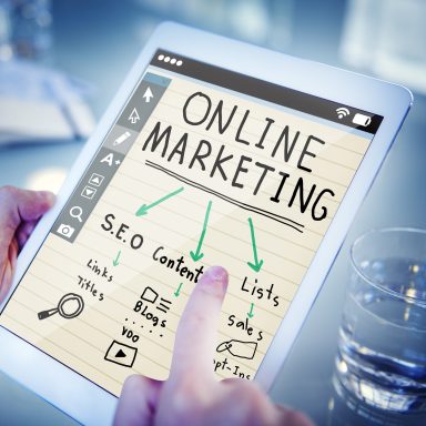 Content Mangerin unterstützt in der Verbesserung der Webseite, Blogs, Webcontent